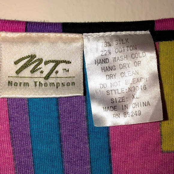 Norm Thompson top - Picture 3 of 3
